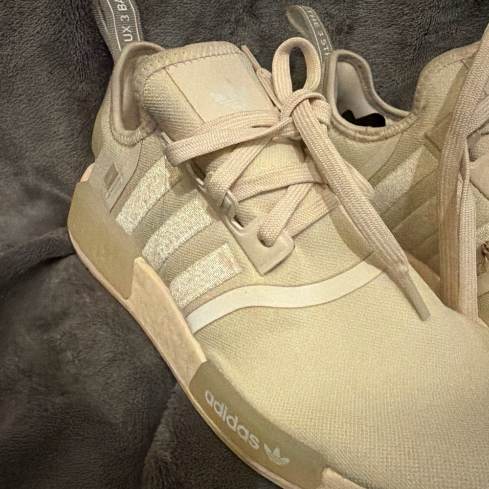Adidas Off-White Sneakers - Picture 10 of 11